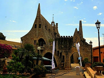 Bodegas Gaudi in Garraf